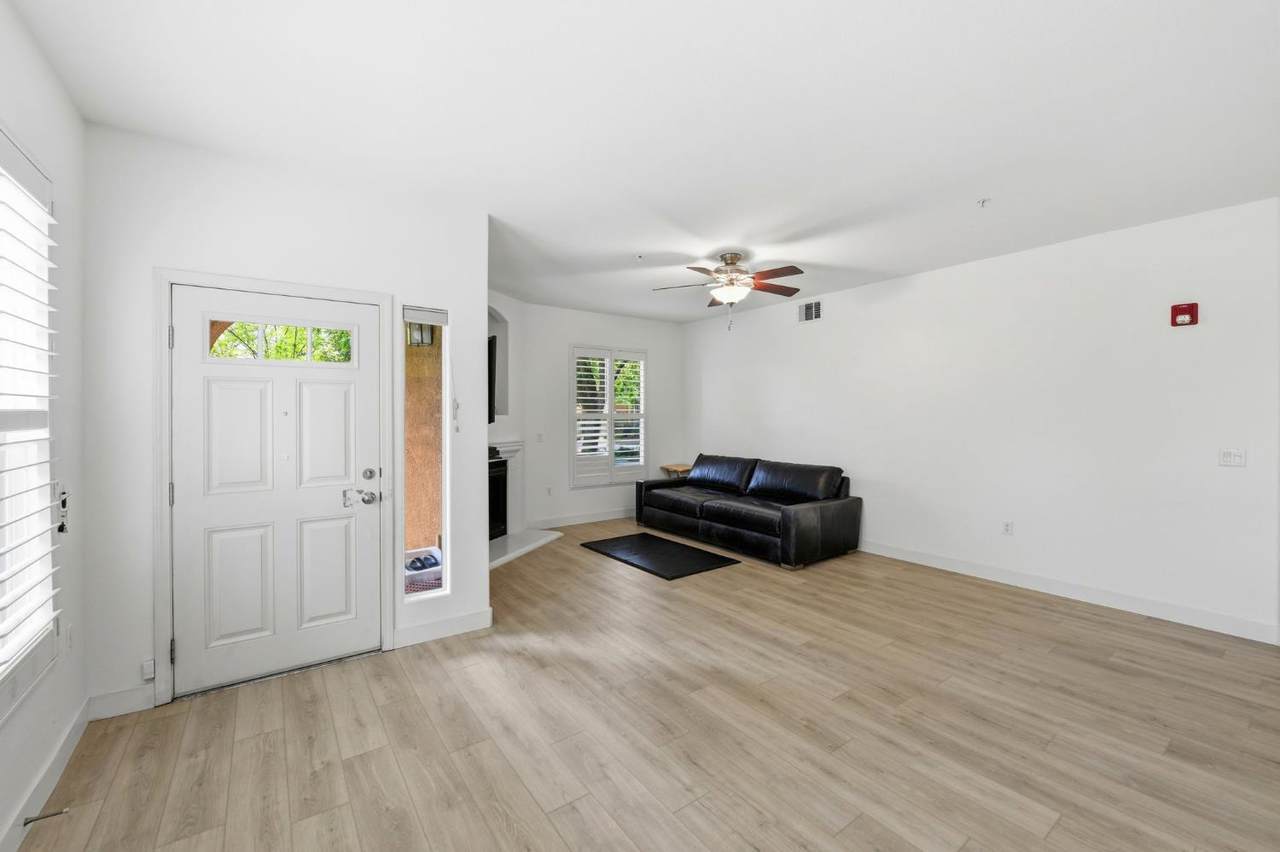 https://bt-photos.global.ssl.fastly.net/sacramento/1280_boomver_2_561086128-2.jpg