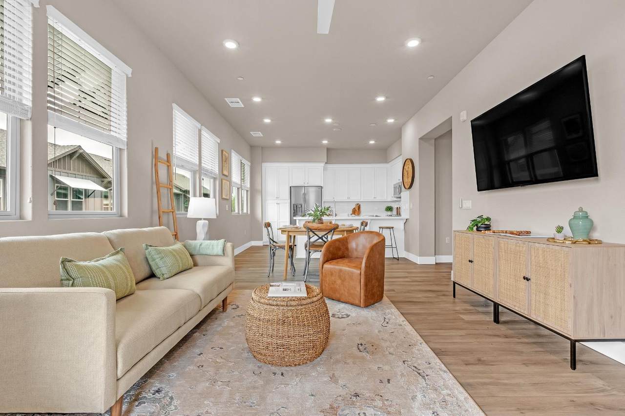 1661 Spring Street - Photo 1