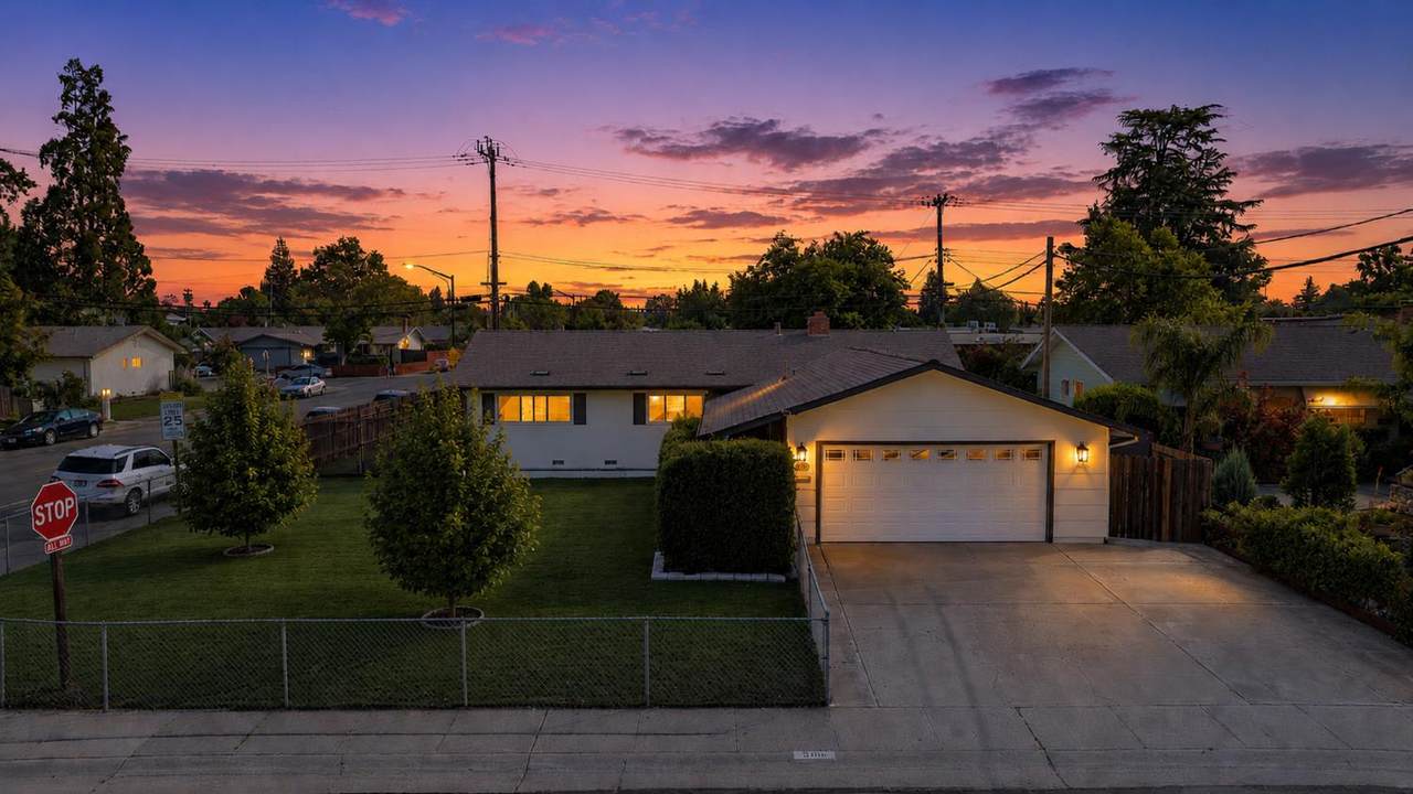 9101 Rosewood Drive - Photo 1