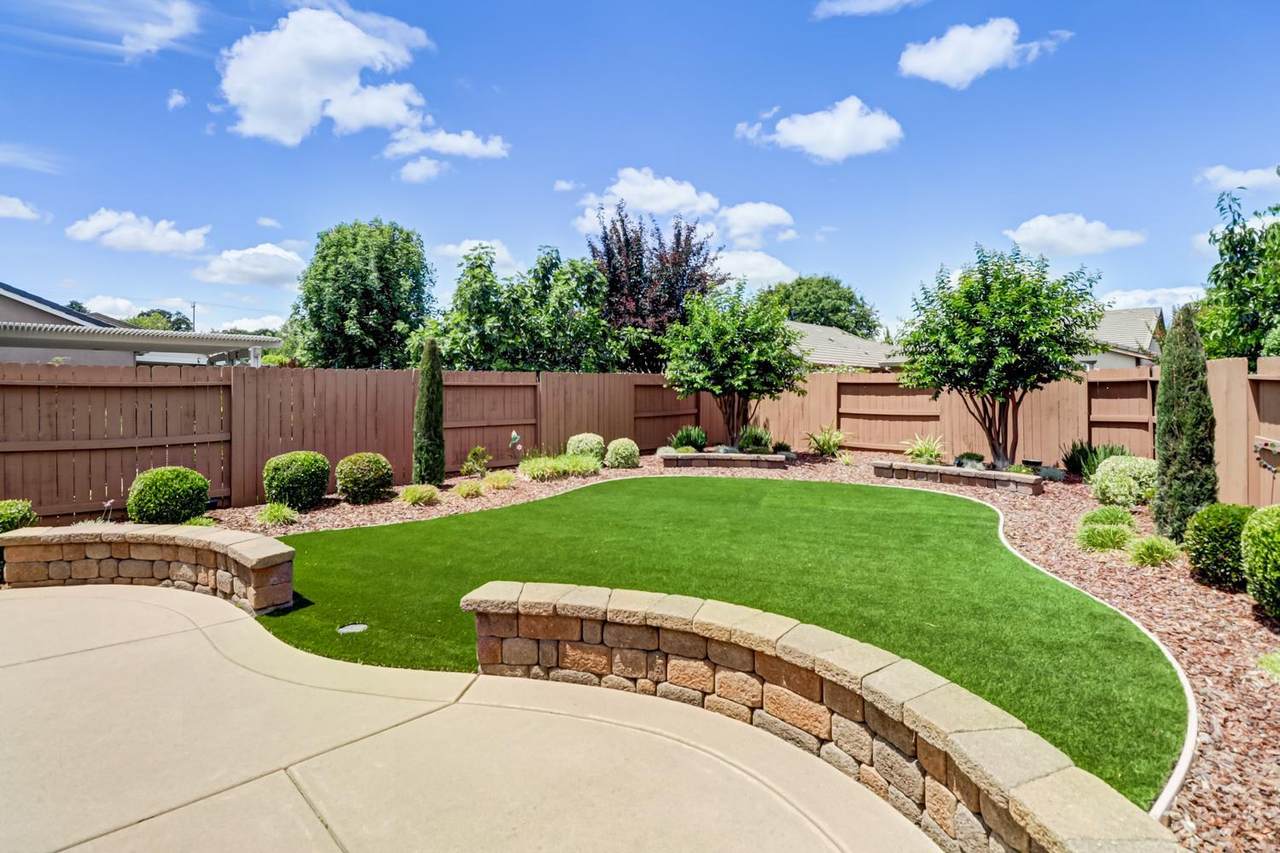 7425 Foxburgh Ct - Photo 1