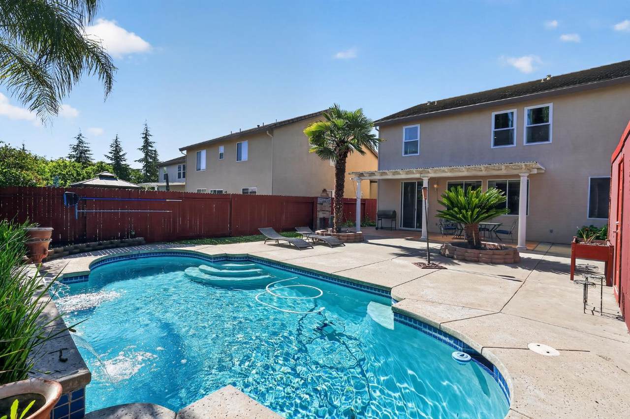 https://bt-photos.global.ssl.fastly.net/sacramento/1280_boomver_2_561170587-2.jpg