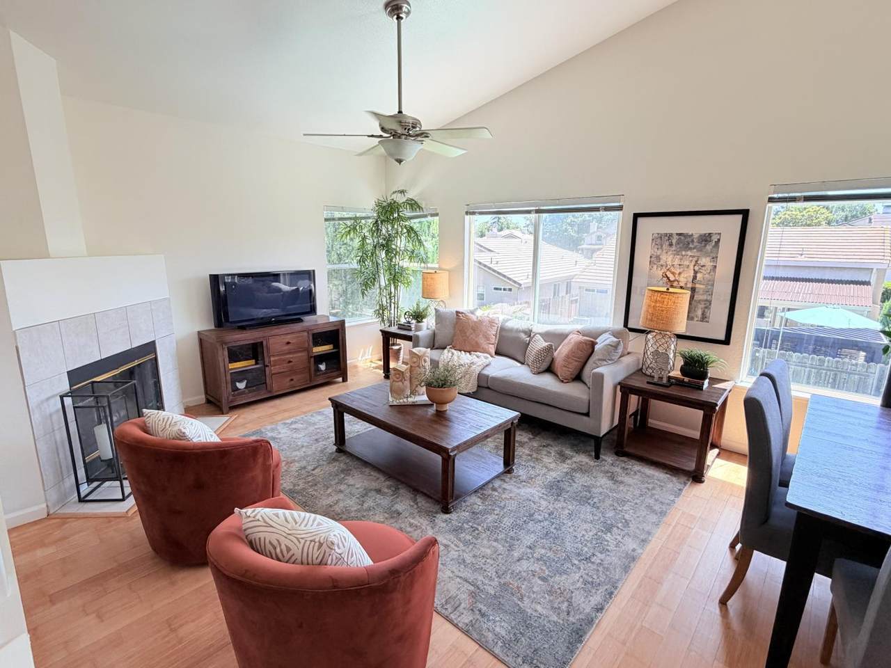 https://bt-photos.global.ssl.fastly.net/sacramento/1280_boomver_2_561170605-2.jpg