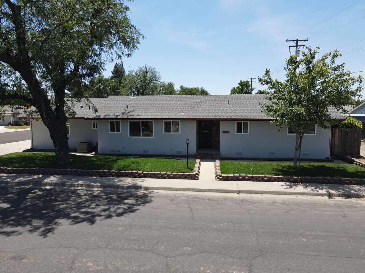 1128 Multnomah Drive - Photo 1