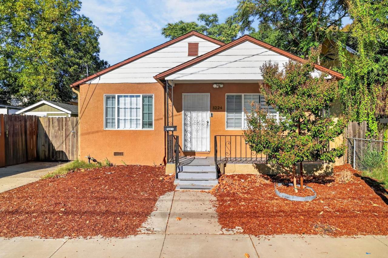 3224 San Jose Way - Photo 1