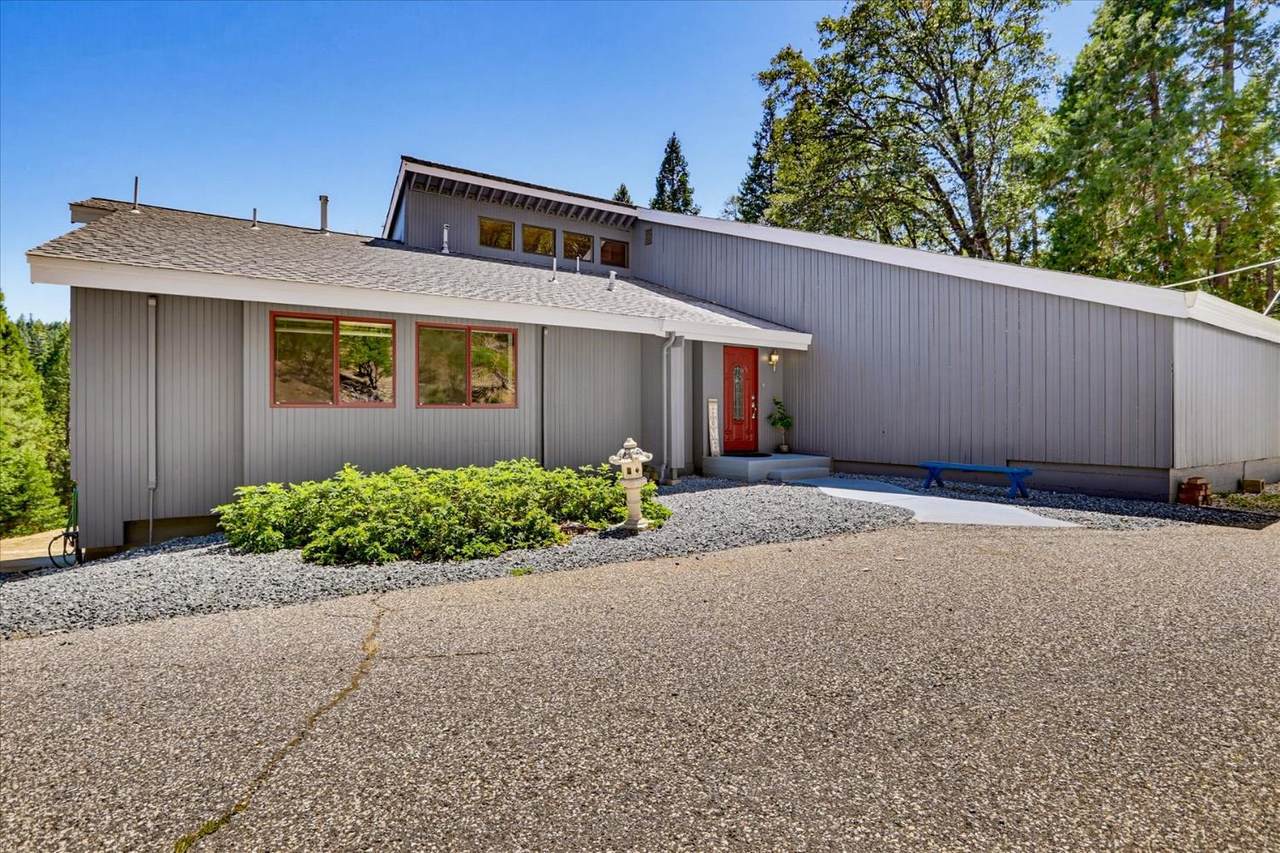 19720 Legacy Lane - Photo 1