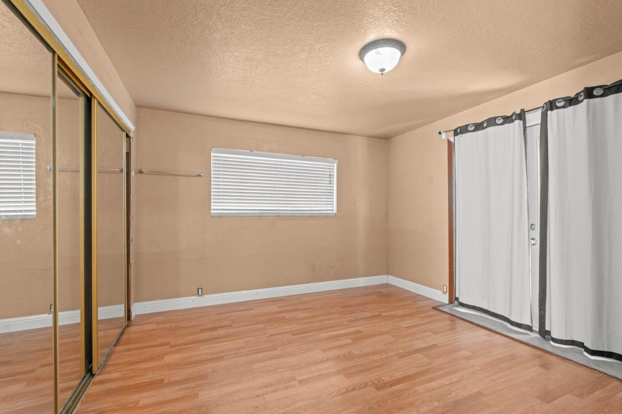 https://bt-photos.global.ssl.fastly.net/sacramento/1280_boomver_2_561185638-2.jpg