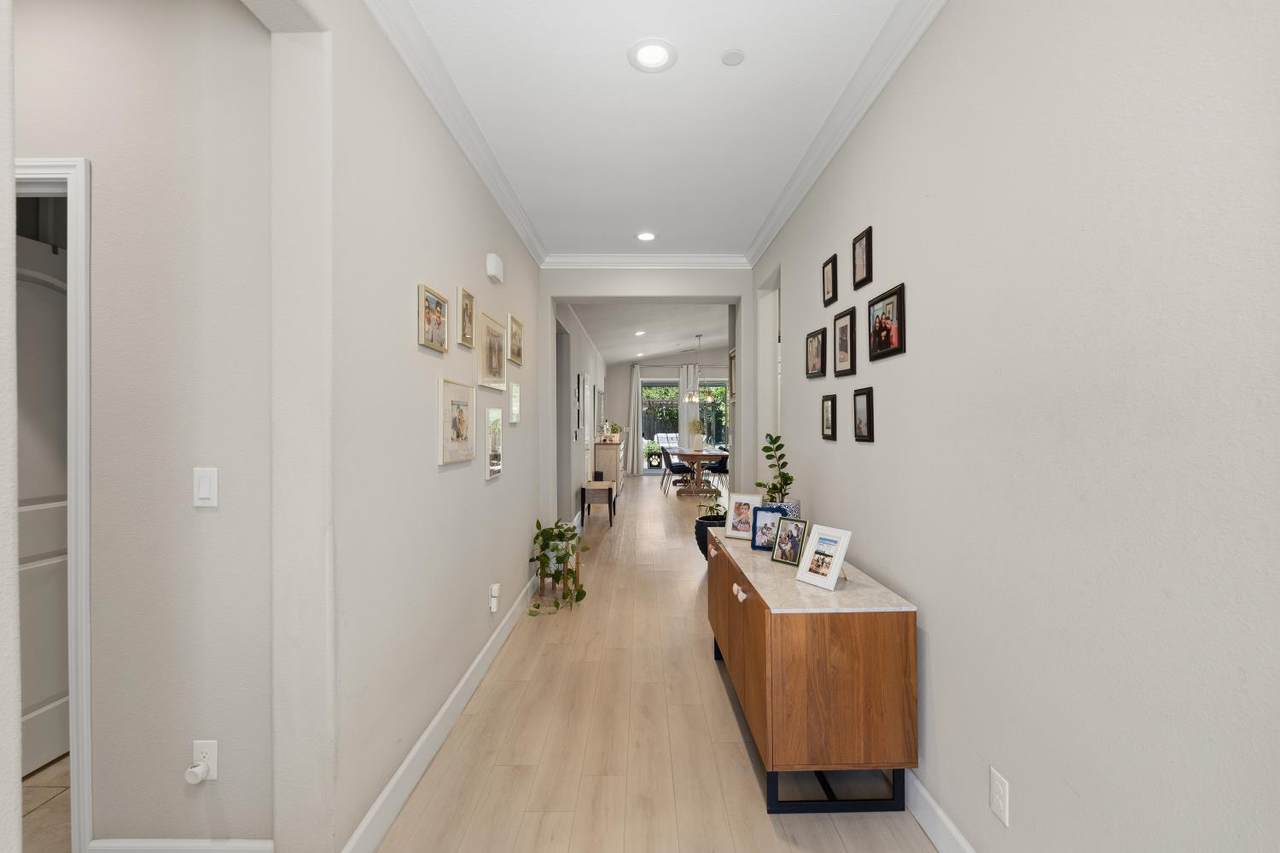 https://bt-photos.global.ssl.fastly.net/sacramento/1280_boomver_2_561186172-2.jpg