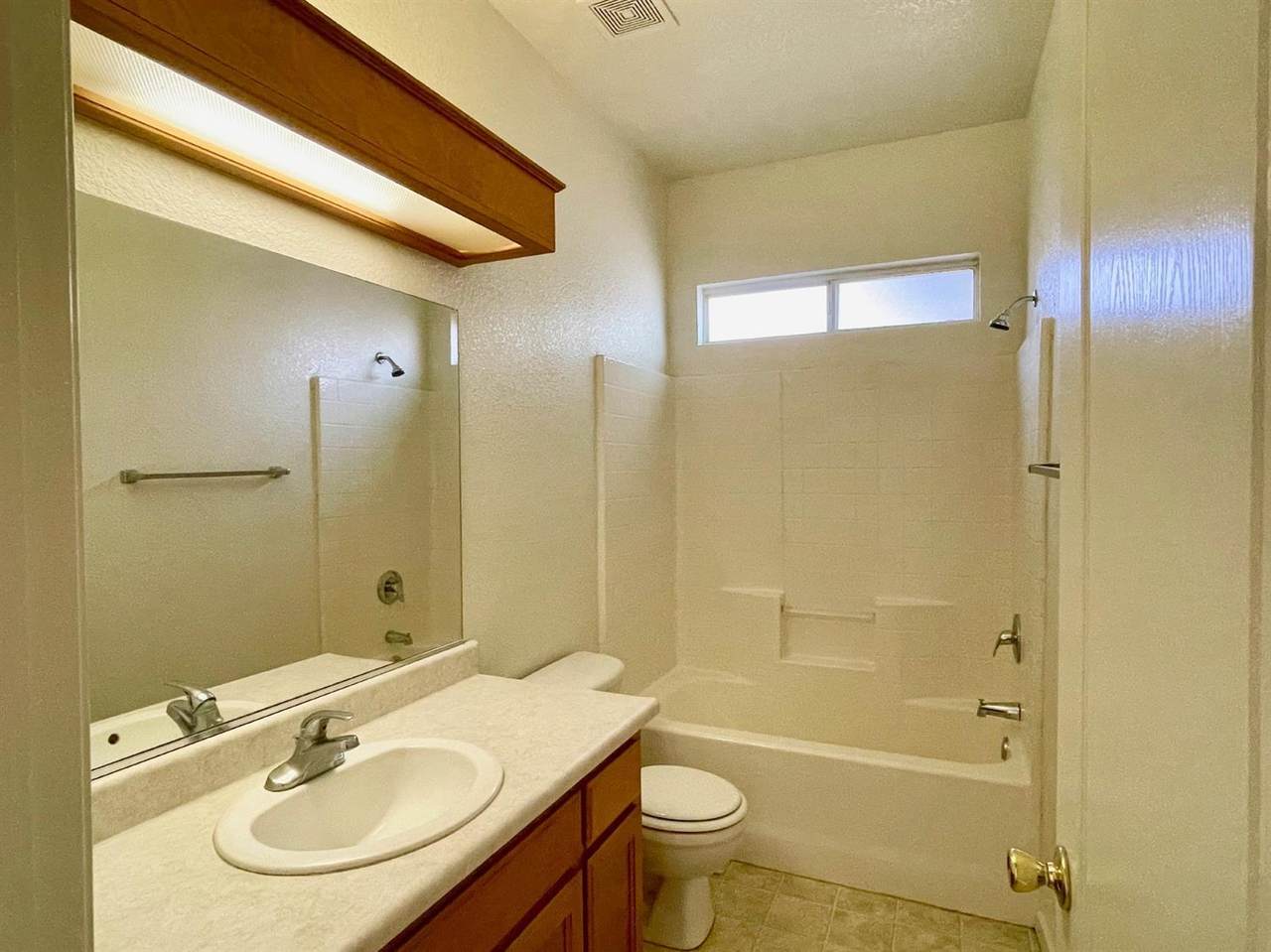 https://bt-photos.global.ssl.fastly.net/sacramento/1280_boomver_2_561187267-2.jpg