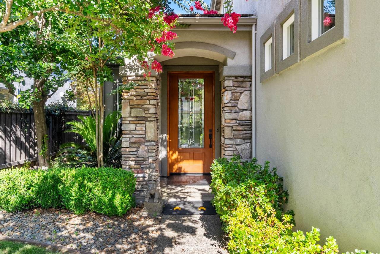 https://bt-photos.global.ssl.fastly.net/sacramento/1280_boomver_2_561188347-2.jpg