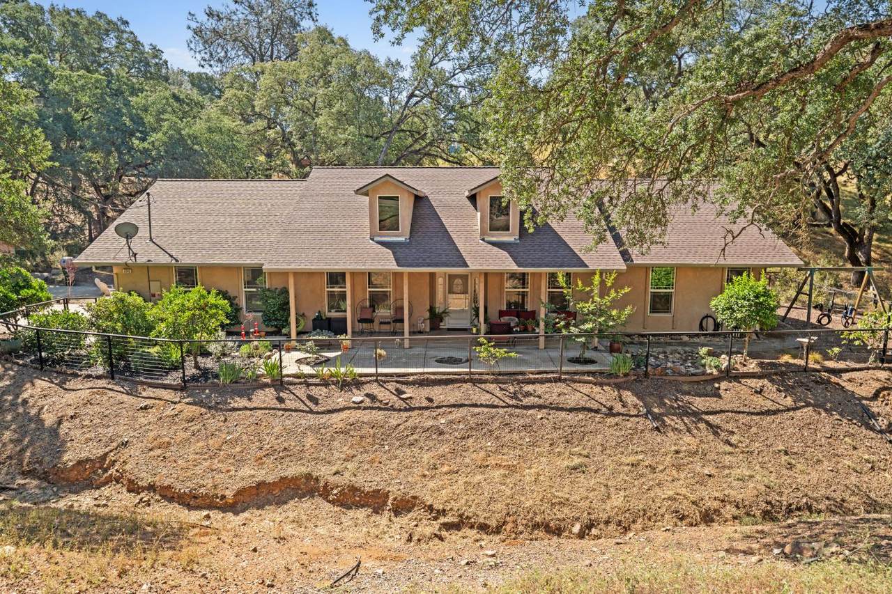 8749 Stinson View Road - Photo 1