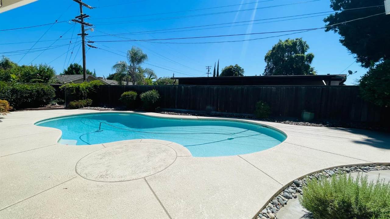 https://bt-photos.global.ssl.fastly.net/sacramento/1280_boomver_2_561188655-2.jpg