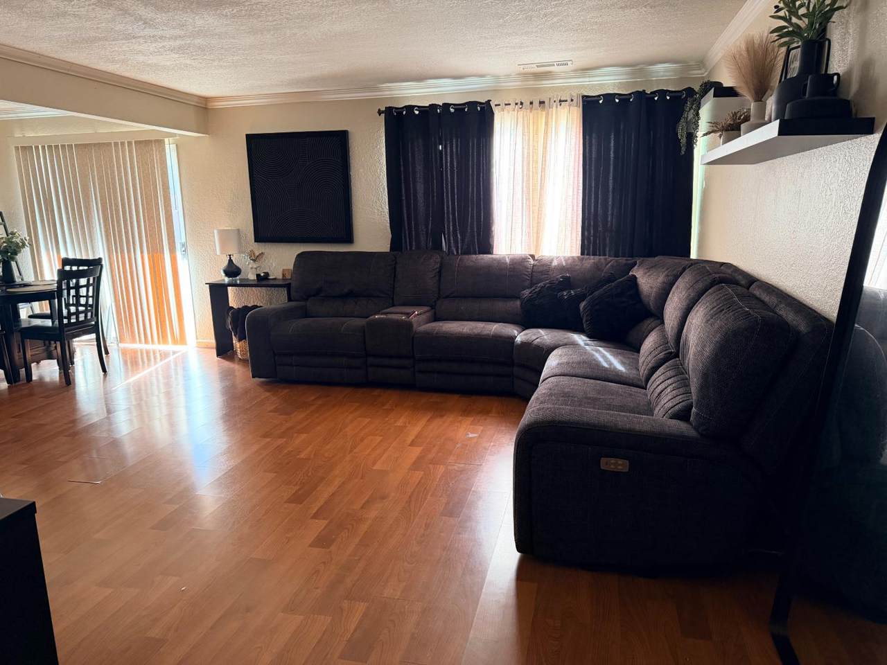 https://bt-photos.global.ssl.fastly.net/sacramento/1280_boomver_2_561198387-2.jpg
