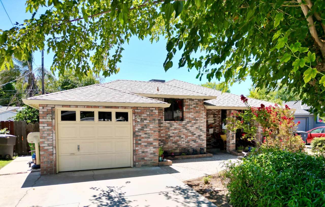 262 23rd Street - Photo 1