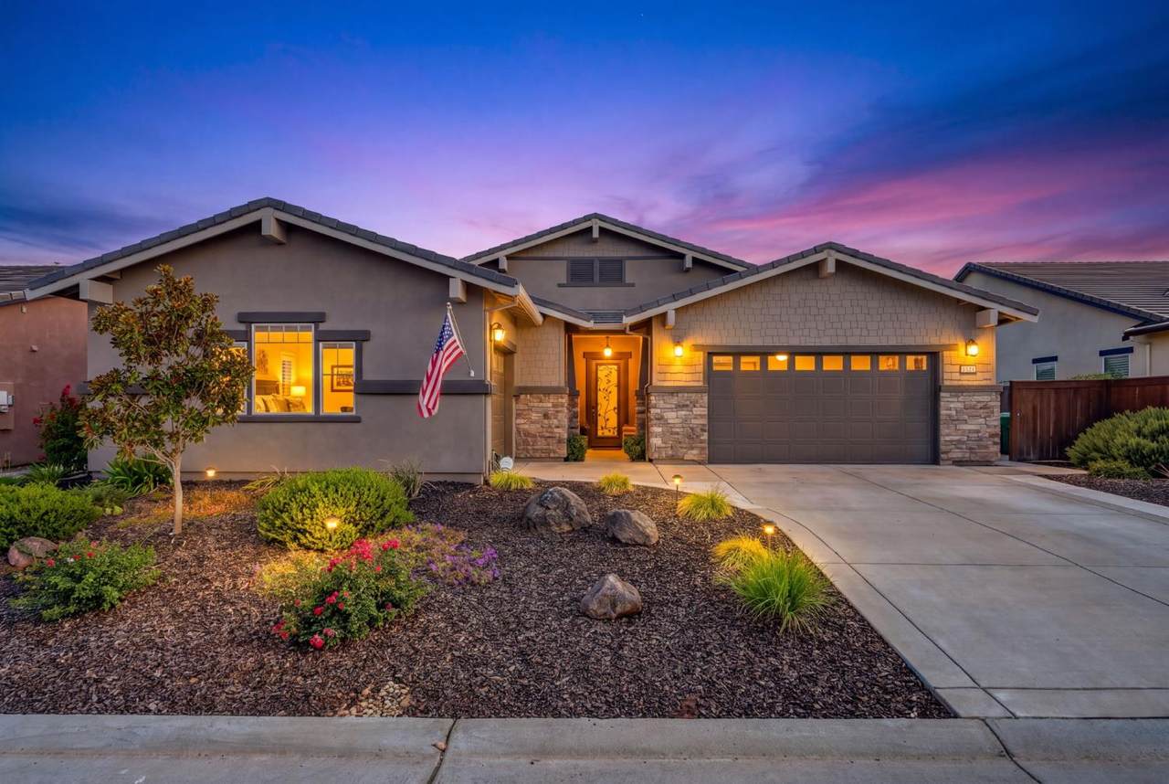 5112 Hollister Loop - Photo 1