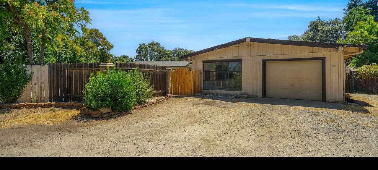 5212 Cypress Avenue - Photo 1