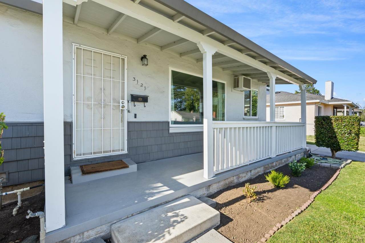 https://bt-photos.global.ssl.fastly.net/sacramento/1280_boomver_2_561203009-2.jpg
