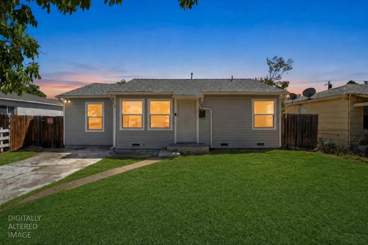 3928 Elm - Photo 1
