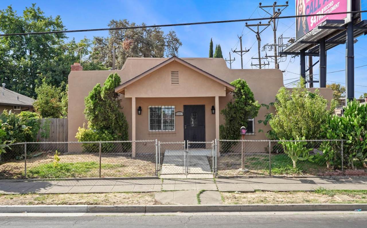 1132 Harding Way - Photo 1