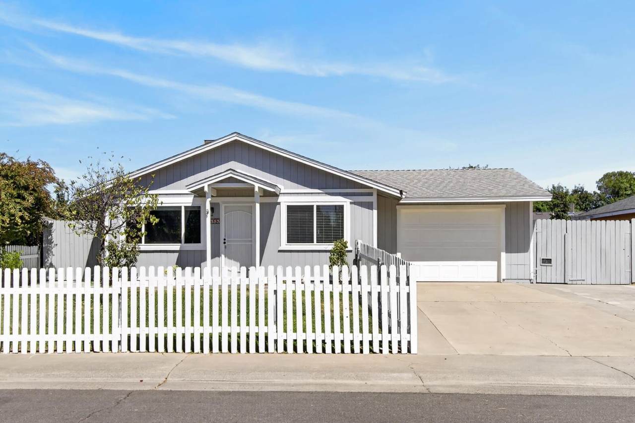 https://bt-photos.global.ssl.fastly.net/sacramento/1280_boomver_2_561214721-2.jpg