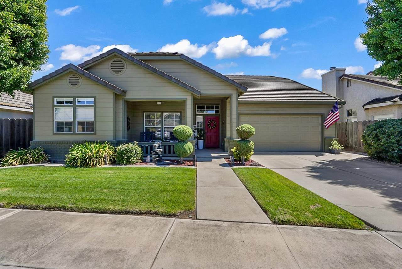 2650 Nicklaus Drive - Photo 1