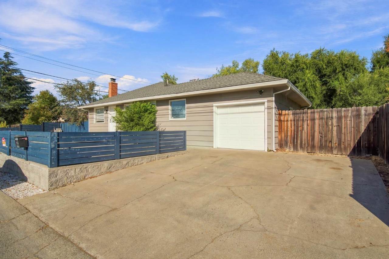 https://bt-photos.global.ssl.fastly.net/sacramento/1280_boomver_2_561215607-2.jpg