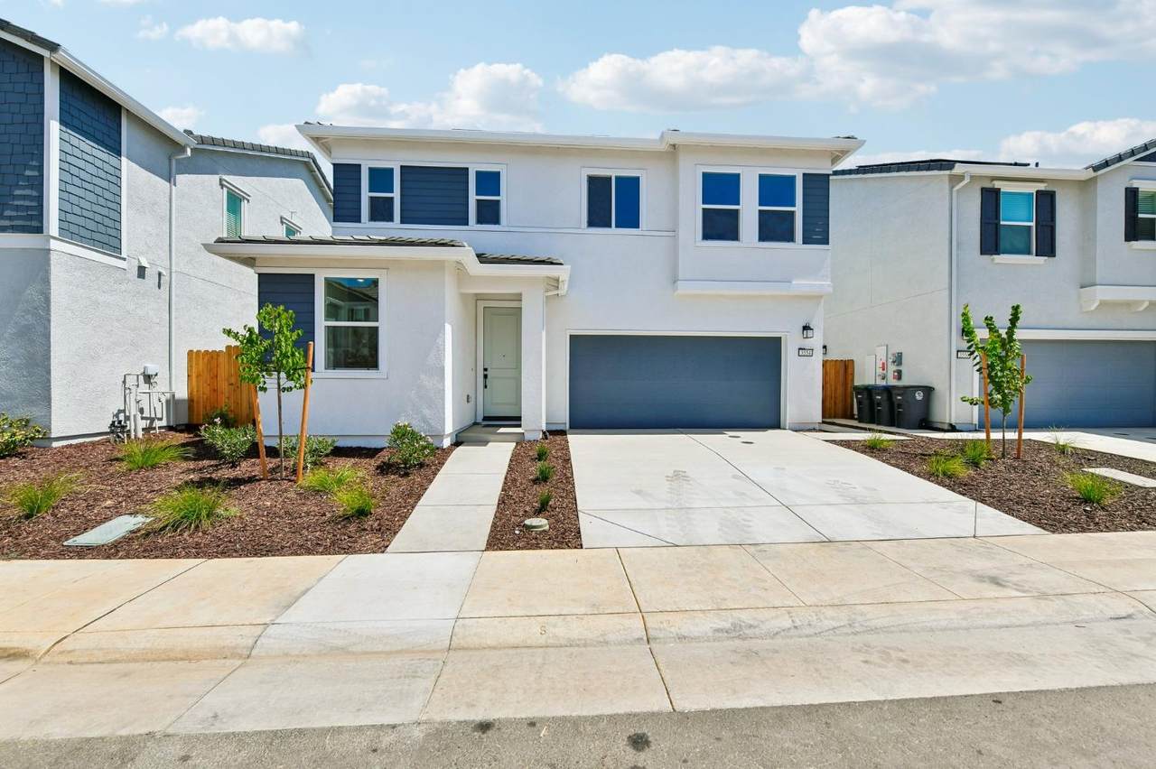 3554 Parc Villa Circle - Photo 1