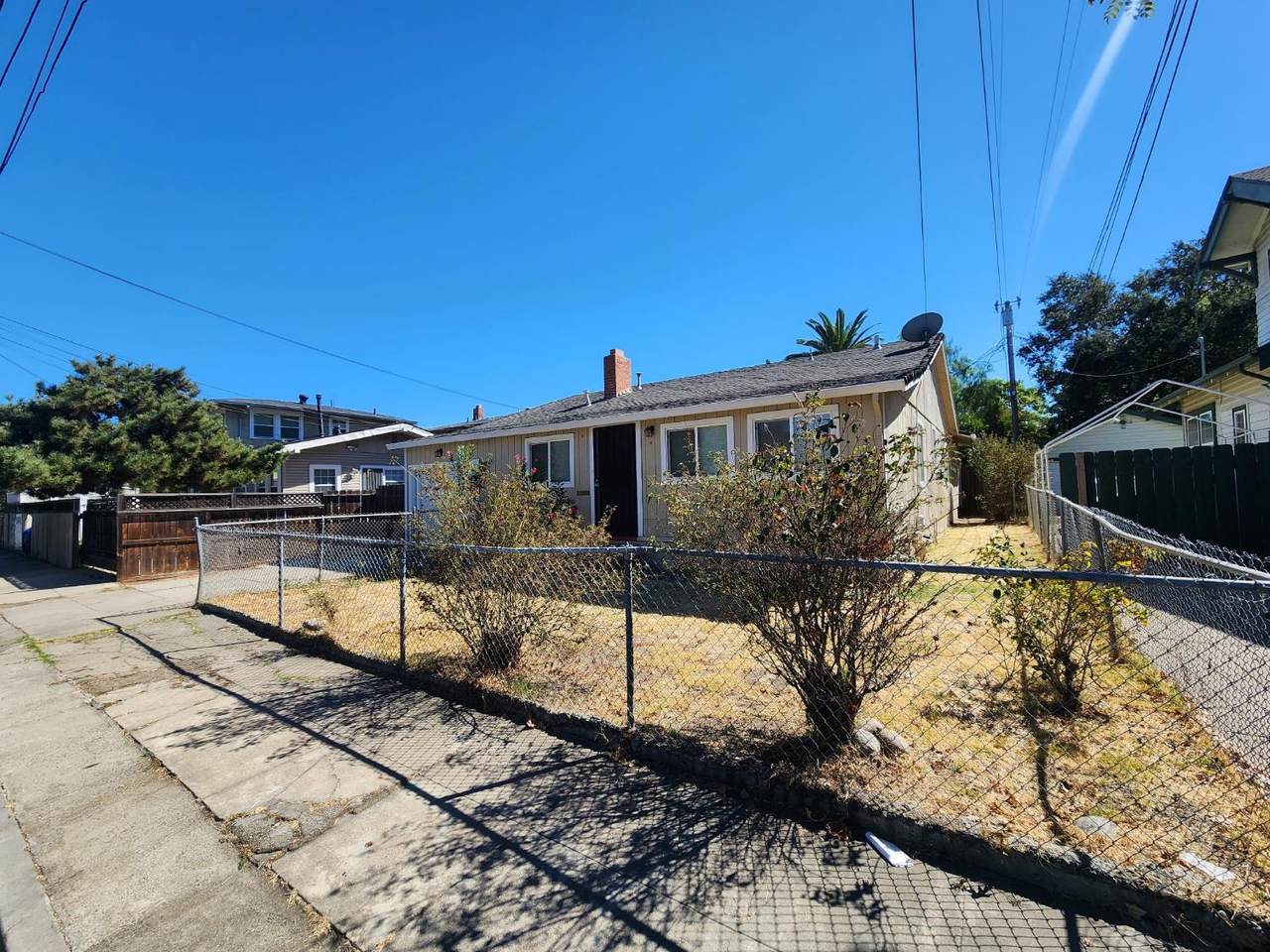 https://bt-photos.global.ssl.fastly.net/sacramento/1280_boomver_2_561230653-2.jpg