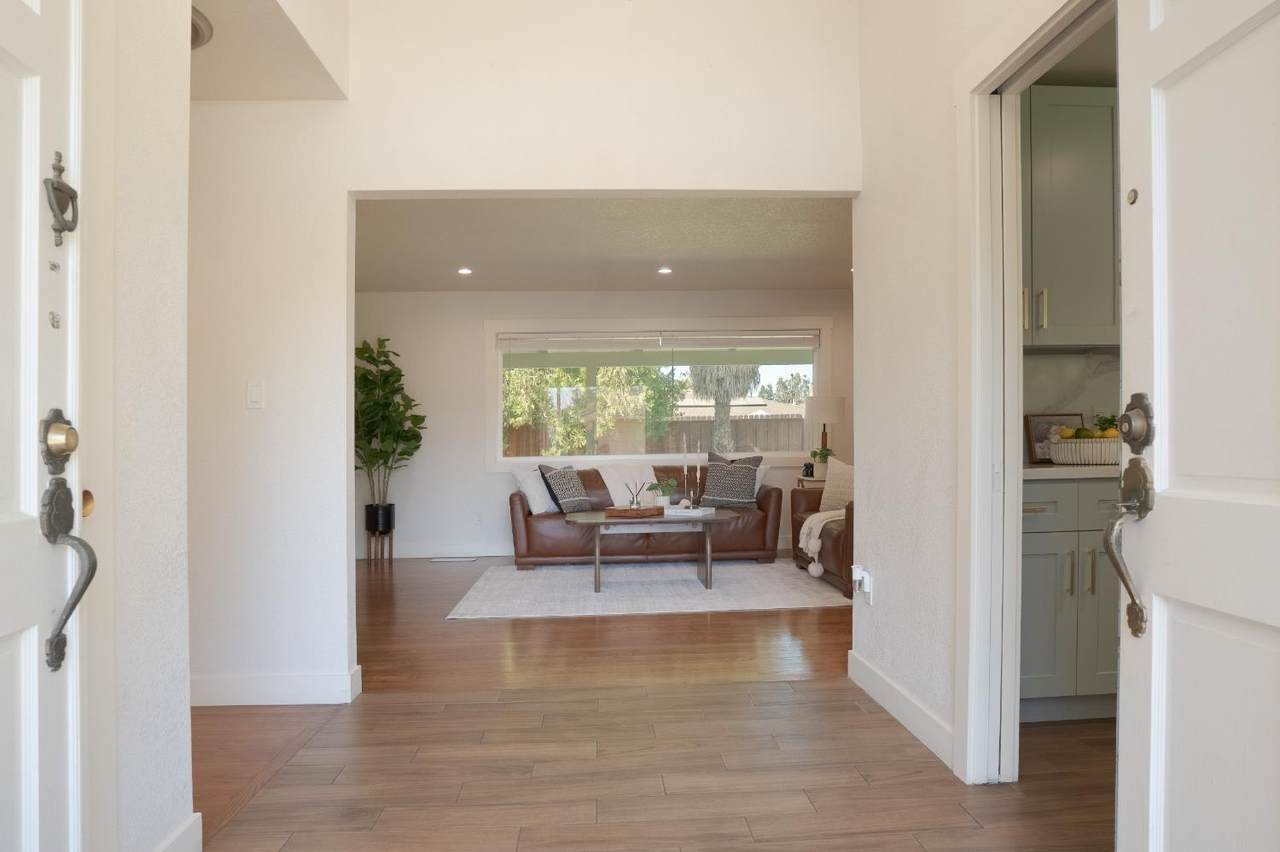 https://bt-photos.global.ssl.fastly.net/sacramento/1280_boomver_2_561232294-2.jpg