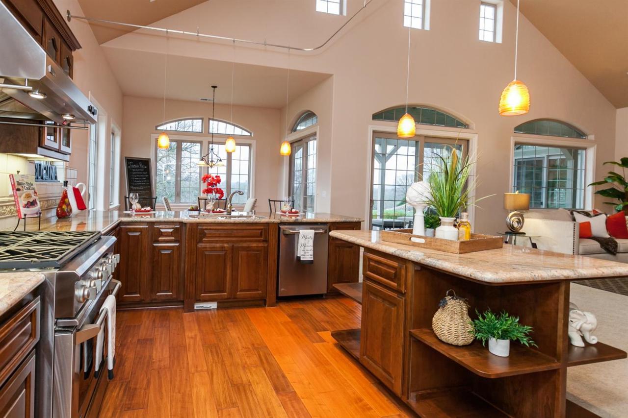 172 Oak Wood Court - Photo 1