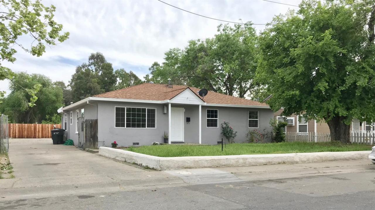 520 Lampasas Avenue - Photo 1