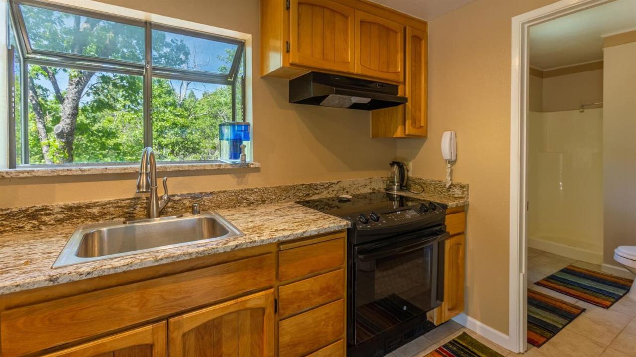 6244 Green View Court - Photo 1
