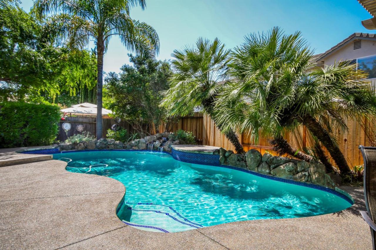 2107 Kyle R Court - Photo 1