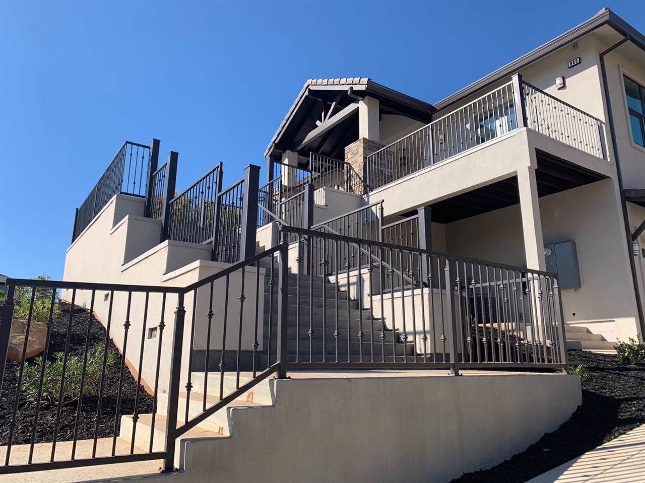 905 Wolf Court - Photo 1