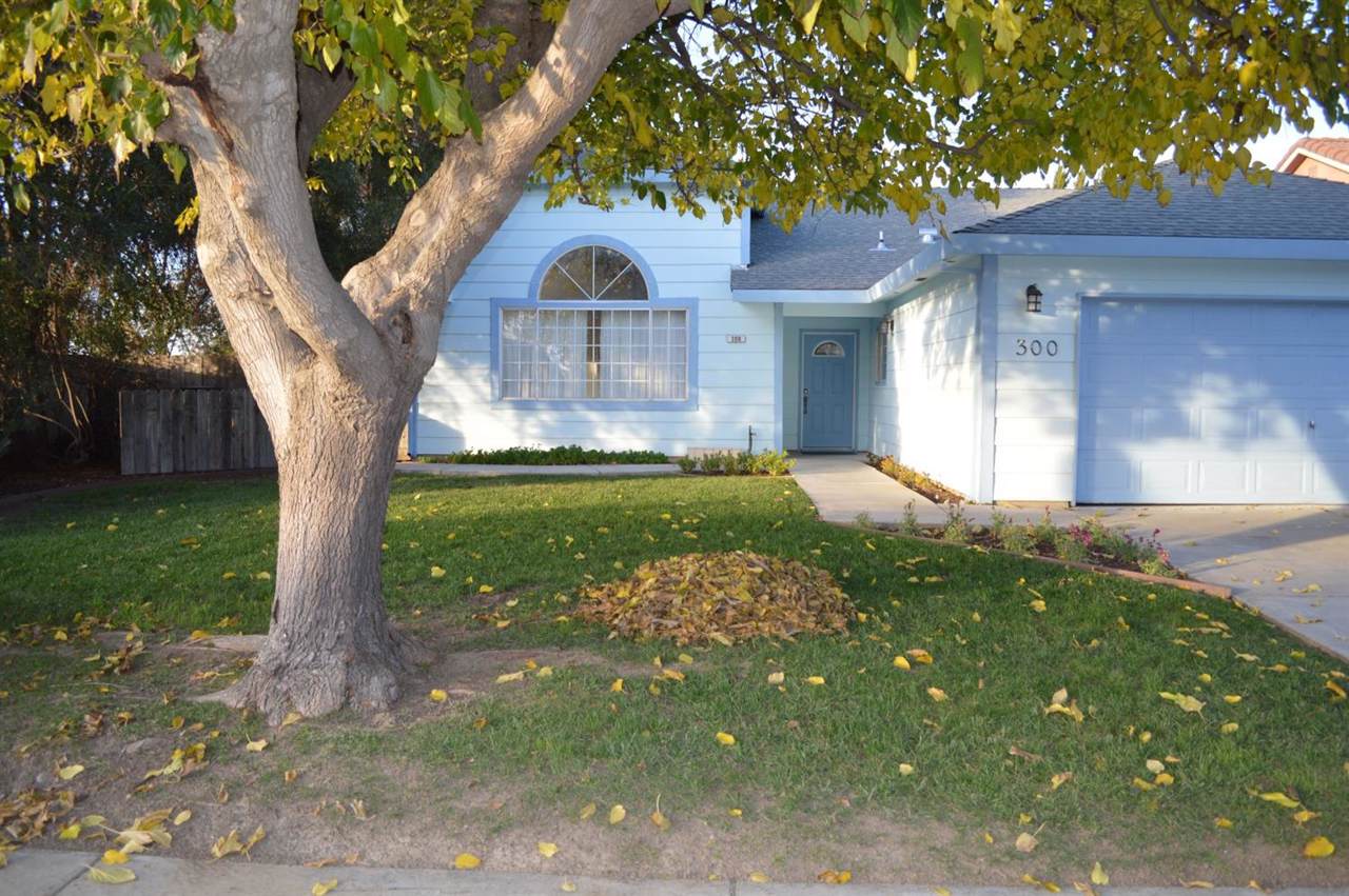 300 Crescent Drive - Photo 1
