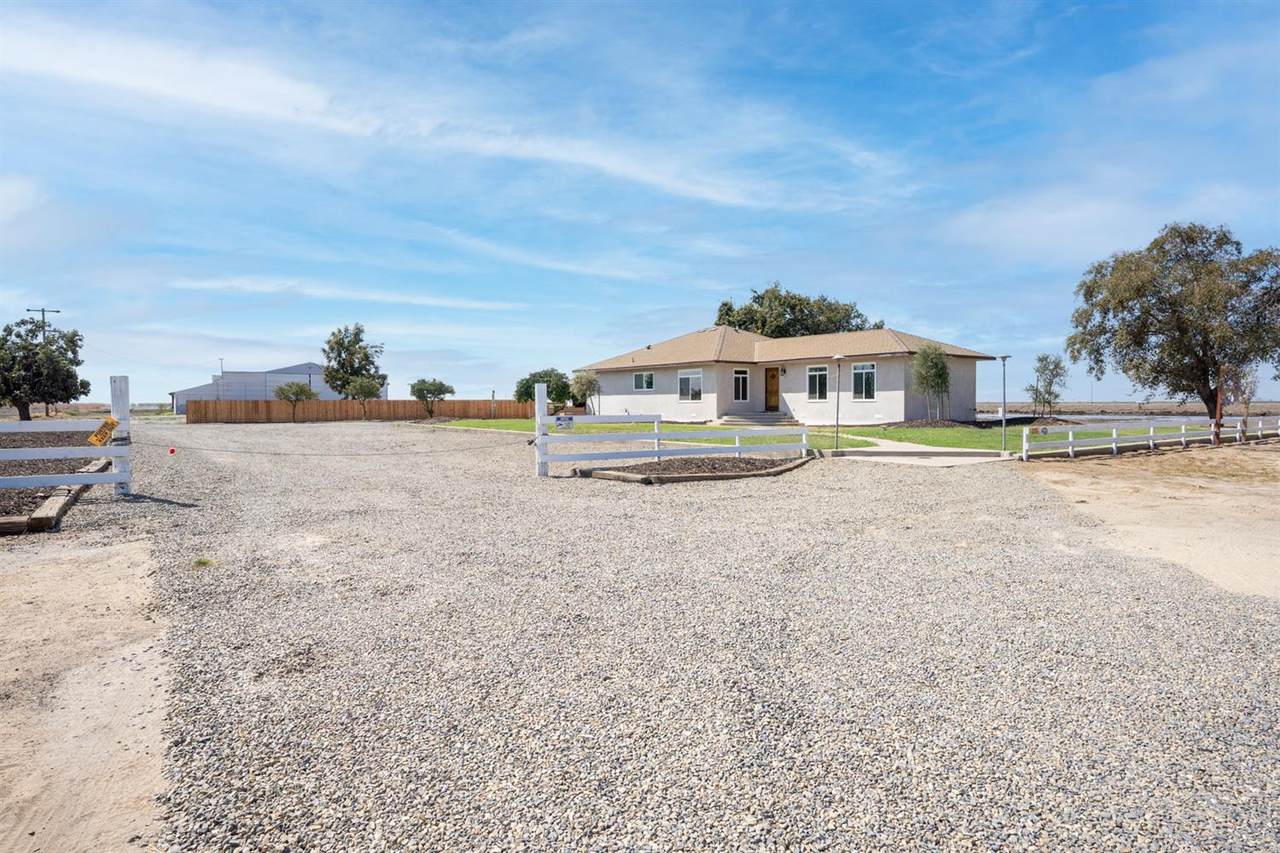 3763 Dickenson Ferry Road - Photo 1