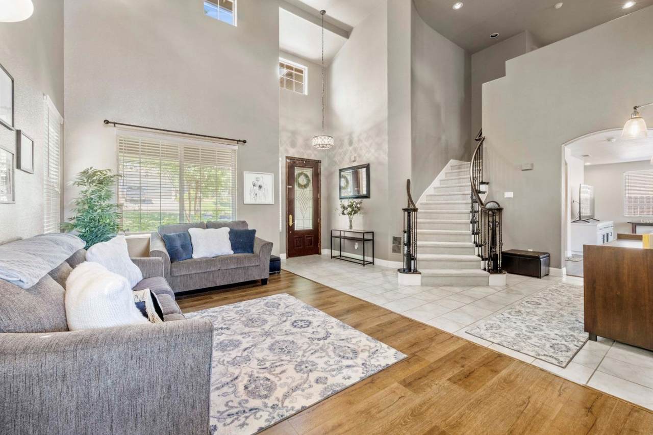 5159 Wedgewood Way - Photo 1