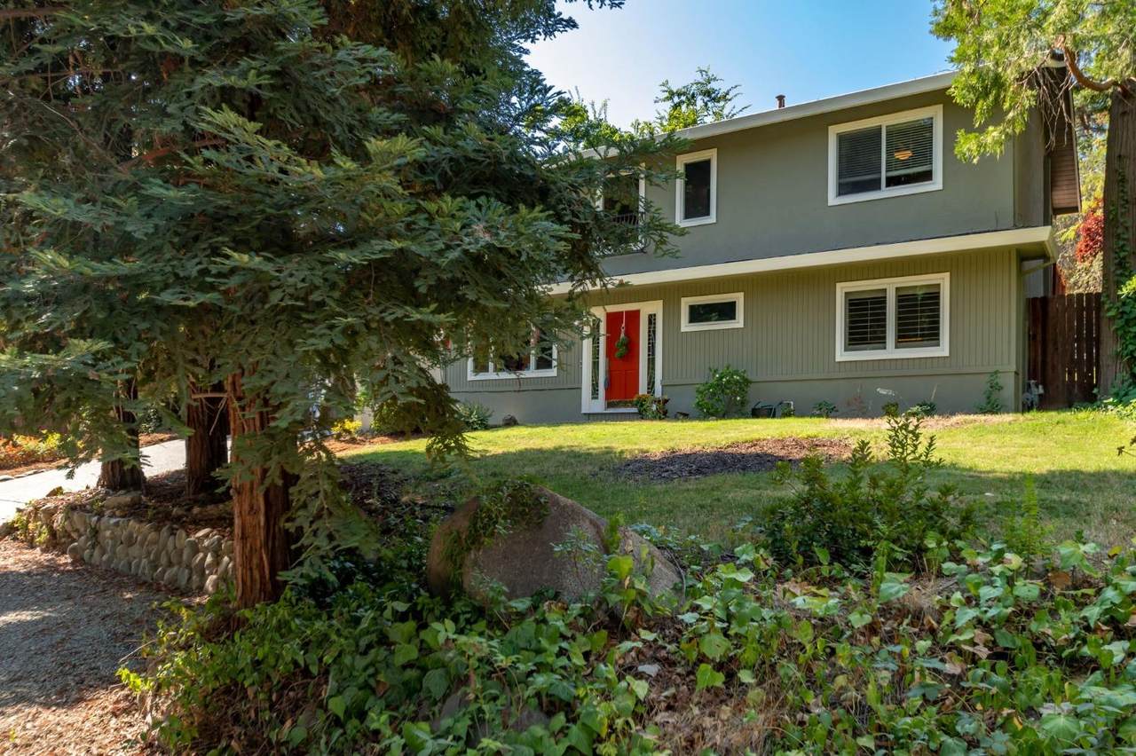 9866 Inwood Road - Photo 1