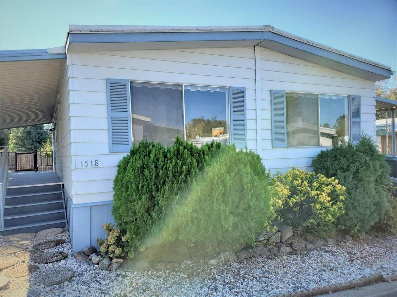 1518 Cottonwood Circle - Photo 1