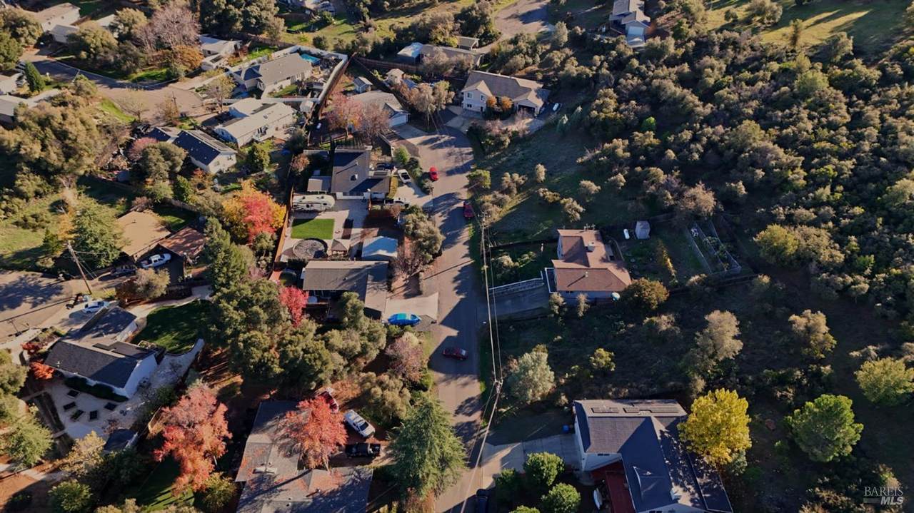 5311 Larkspur Way - Photo 1