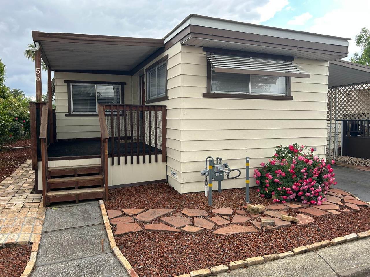 8181 Folsom Blvd - Photo 1