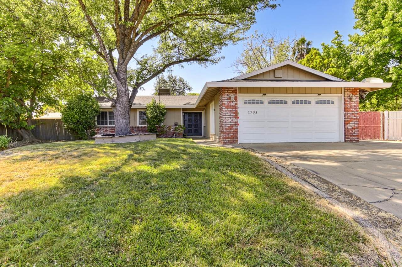 1705 Oak Creek Court - Photo 1