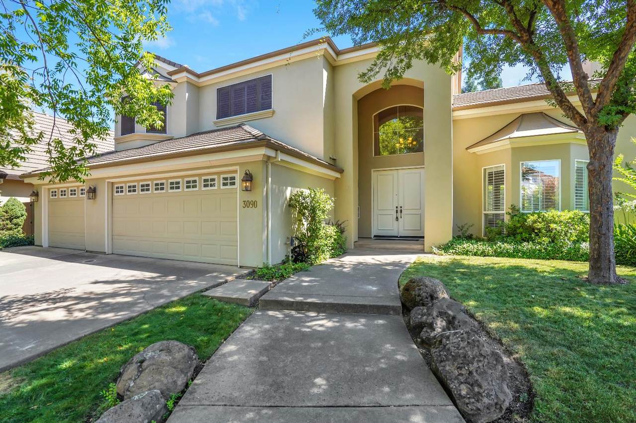 3090 Ashridge Way - Photo 1