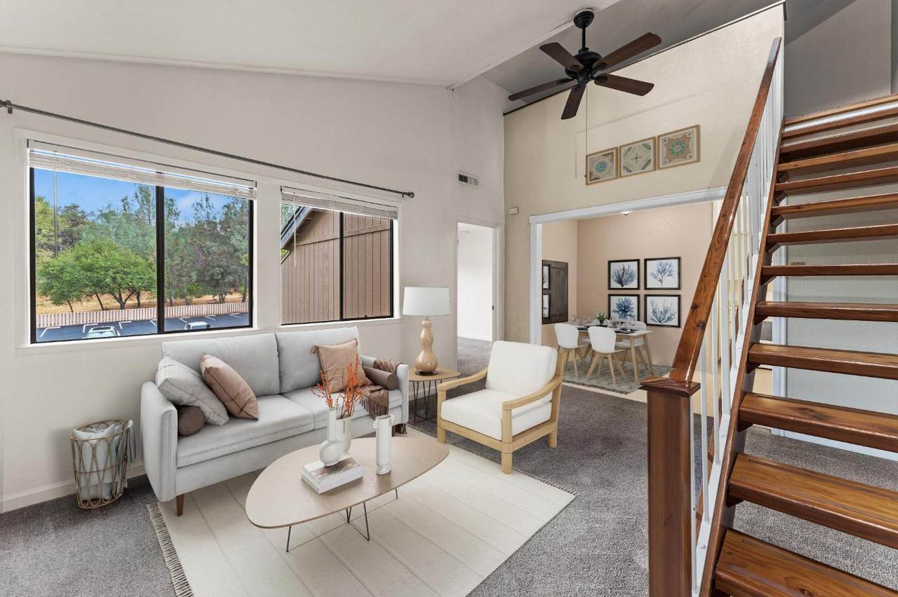 13061 Lincoln Way - Photo 1