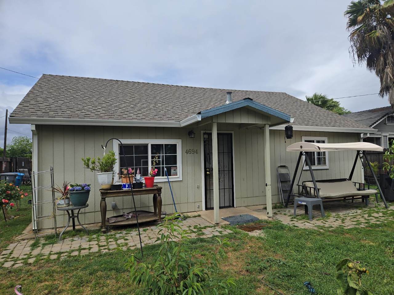 4694 Pacific  Ave - Photo 1