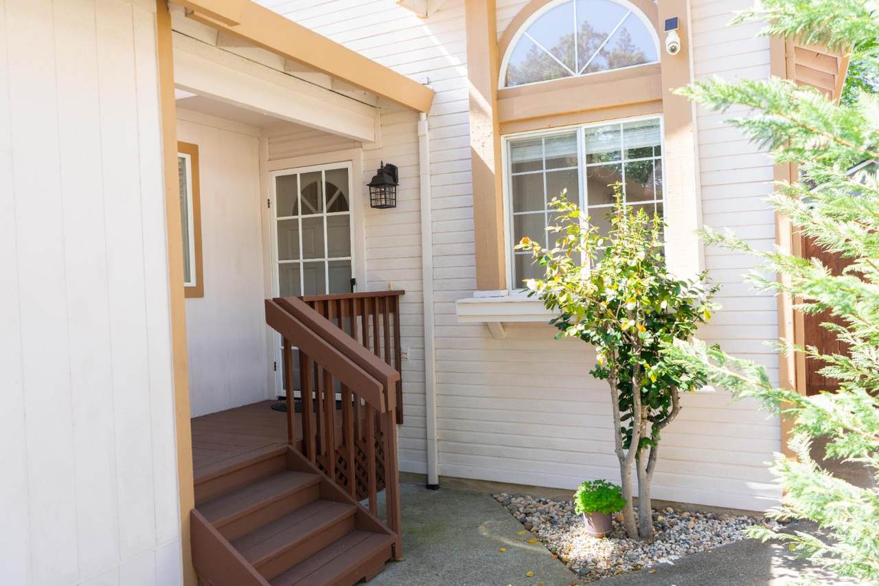 https://bt-photos.global.ssl.fastly.net/sacramento/1280_boomver_3_561062340-2.jpg