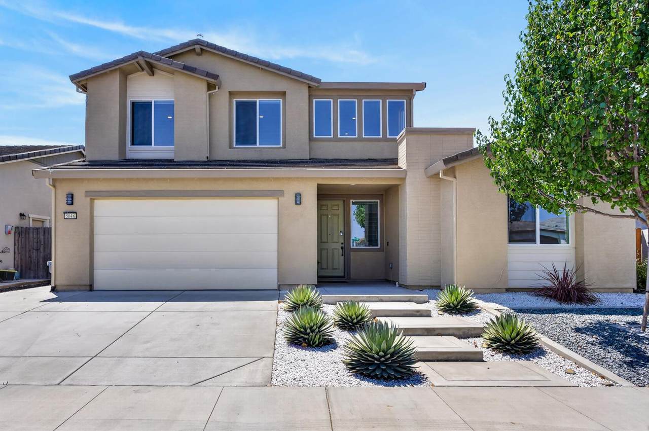 5048 Moonraker Lane - Photo 1