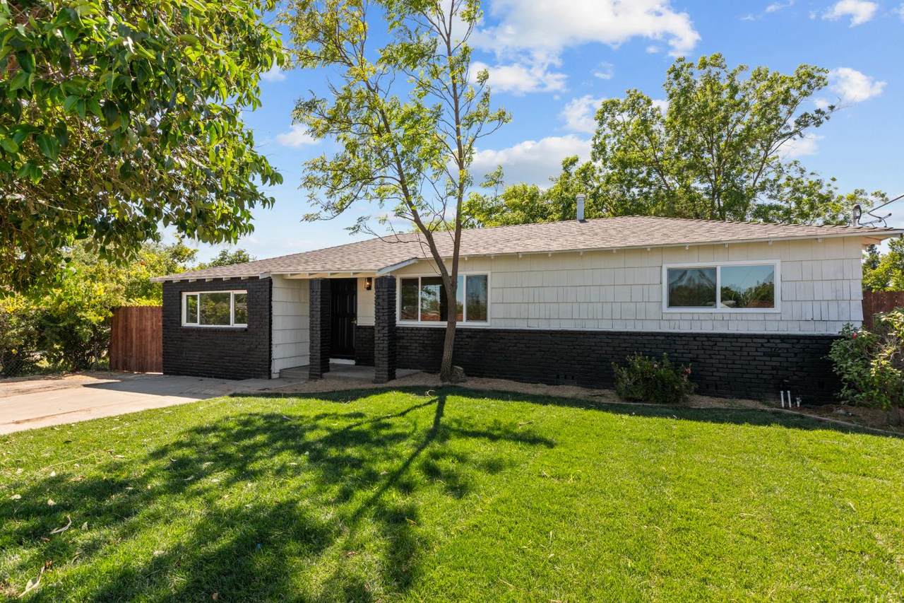 7819 El Modena - Photo 1