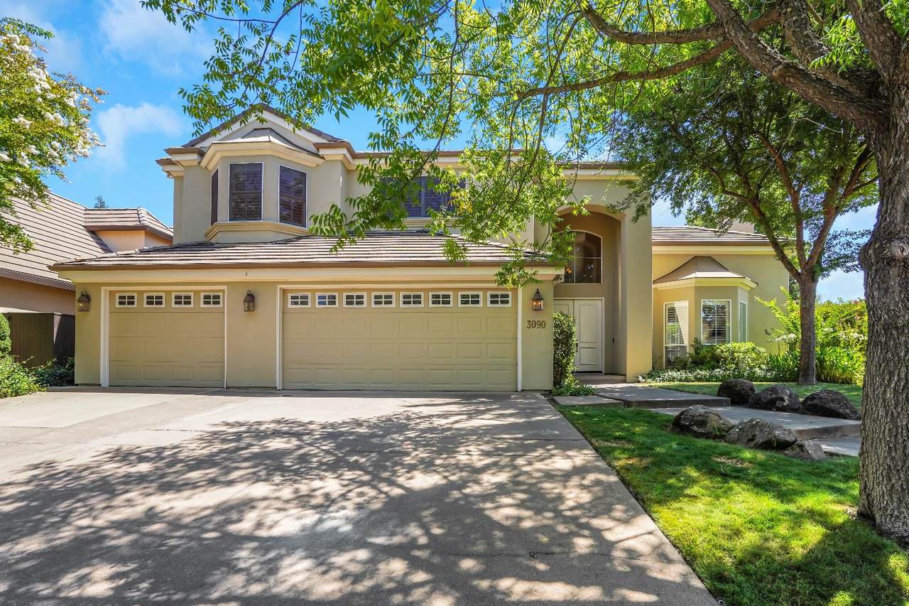 3090 Ashridge Way - Photo 1