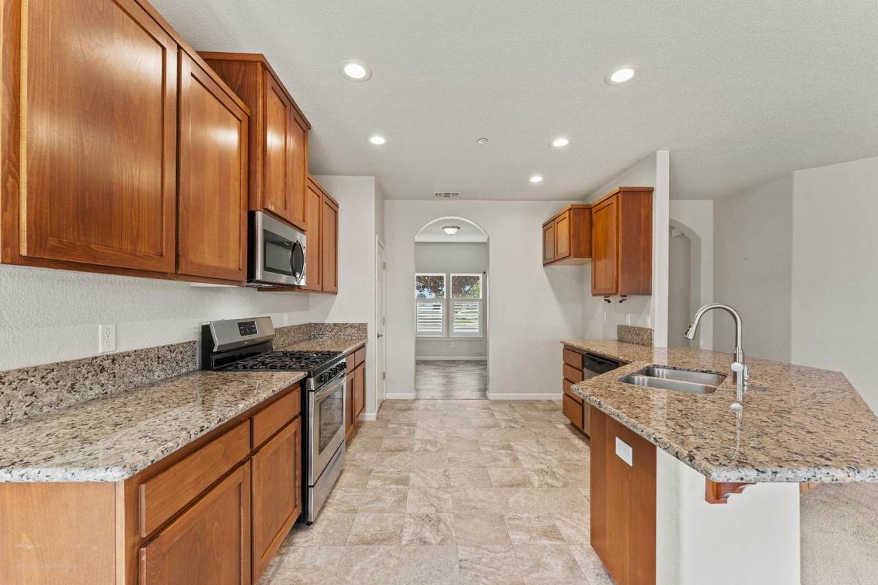 5683 Meadow Brook Way - Photo 1