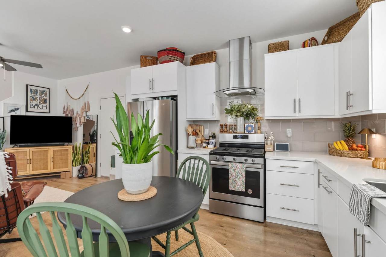 322 1st Avenue - Photo 1